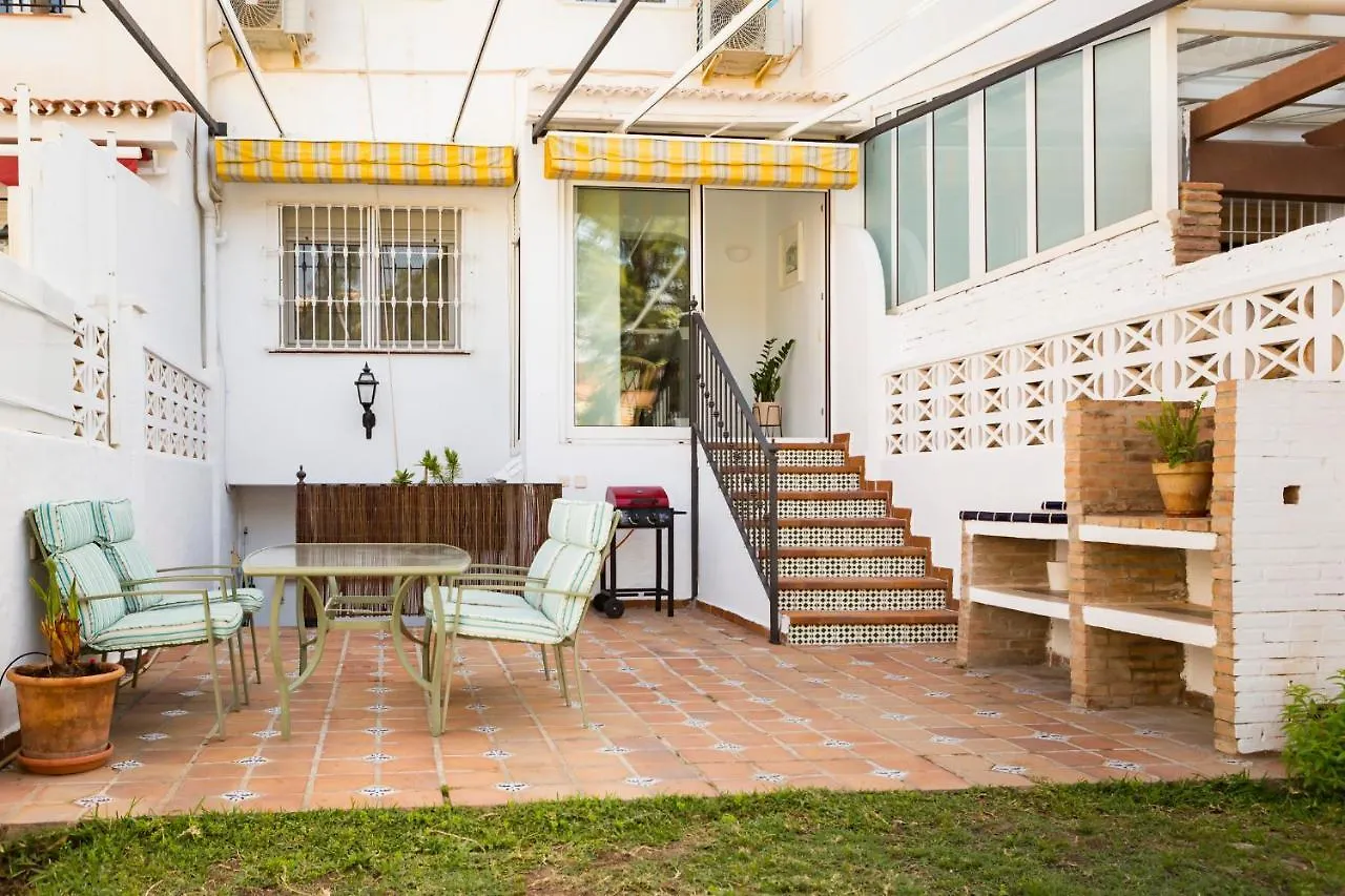 Casa Jardin - Residential Area -Free Parking Outdoor- Malaga Este Holiday home