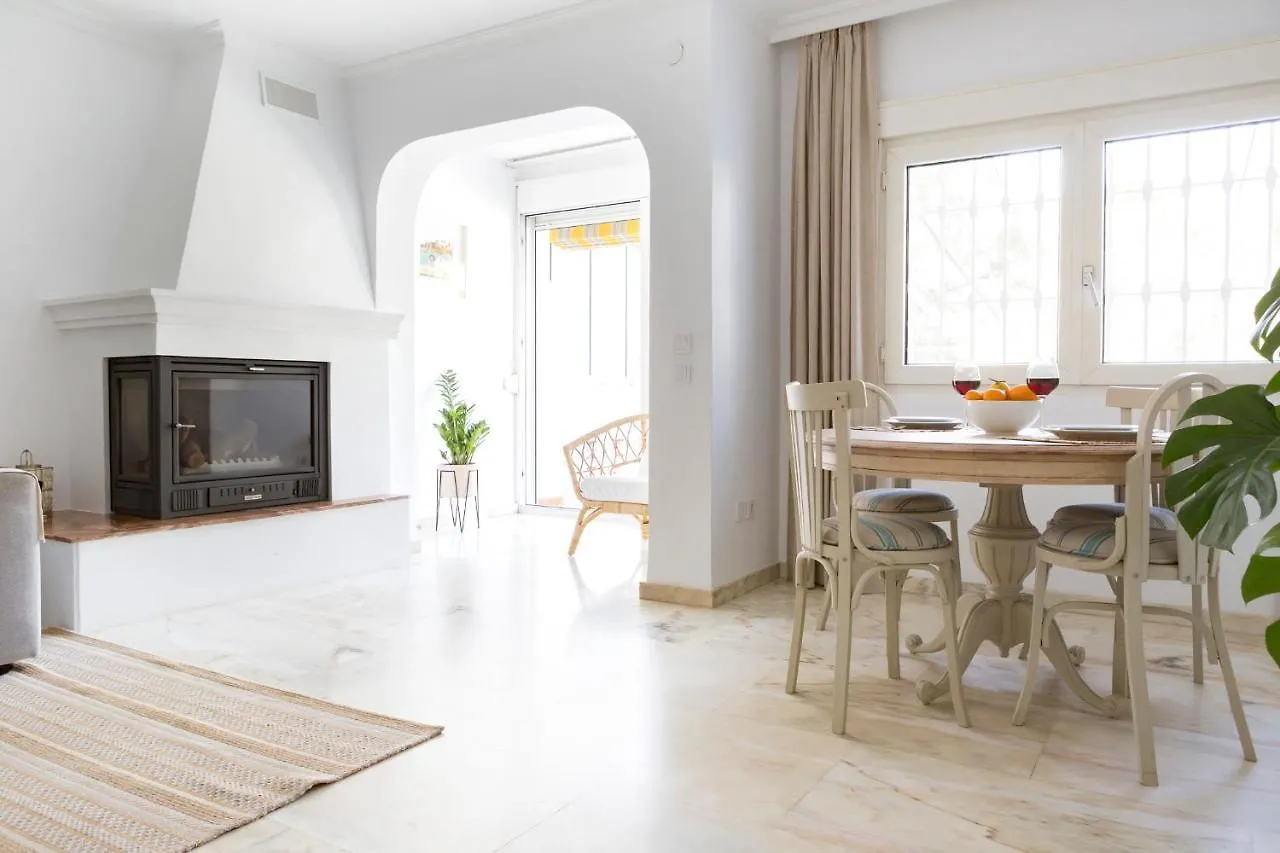 Casa Jardin - Residential Area -Free Parking Outdoor- Malaga Este