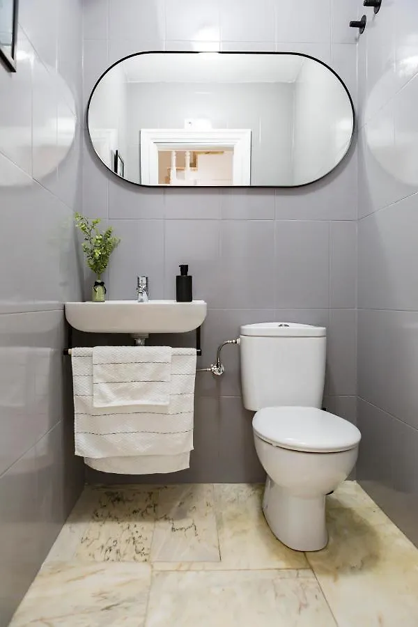 Casa Jardin - Residential Area -Free Parking Outdoor- Malaga Este Spain
